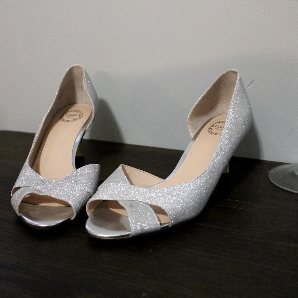 4/$25 I. Miller Silver Peep Toe Heels size 7